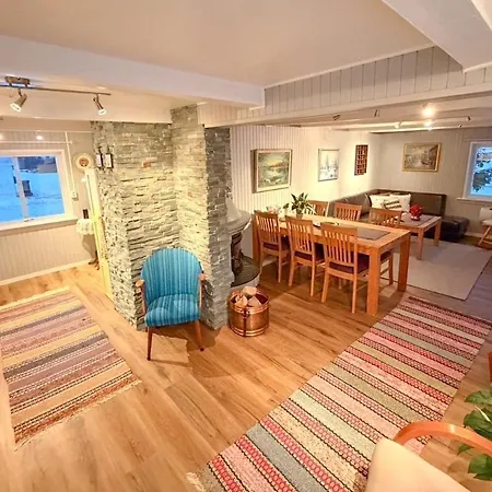 Northern Lights Escape Cozy *