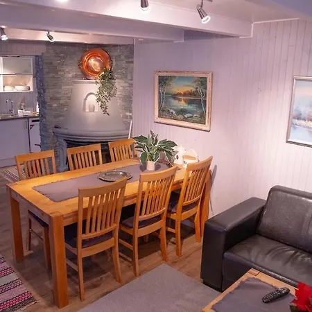 Northern Lights Escape Cozy Feriehus